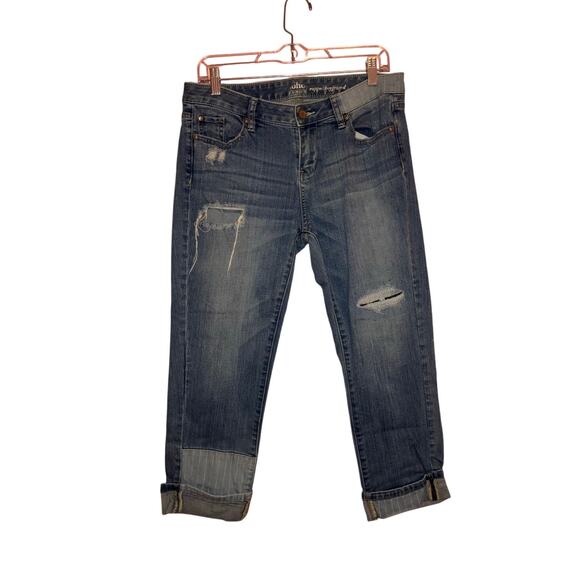 Soho New York and company distressed cropped cuffed boyfriend jeans size 6 - Picture 1 of 7